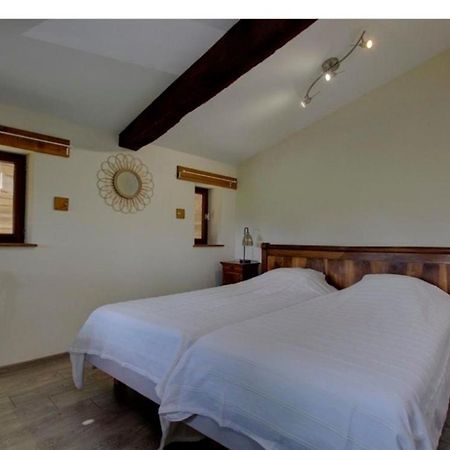Chambres D'Hotes Les Vignes Montcet Bagian luar foto